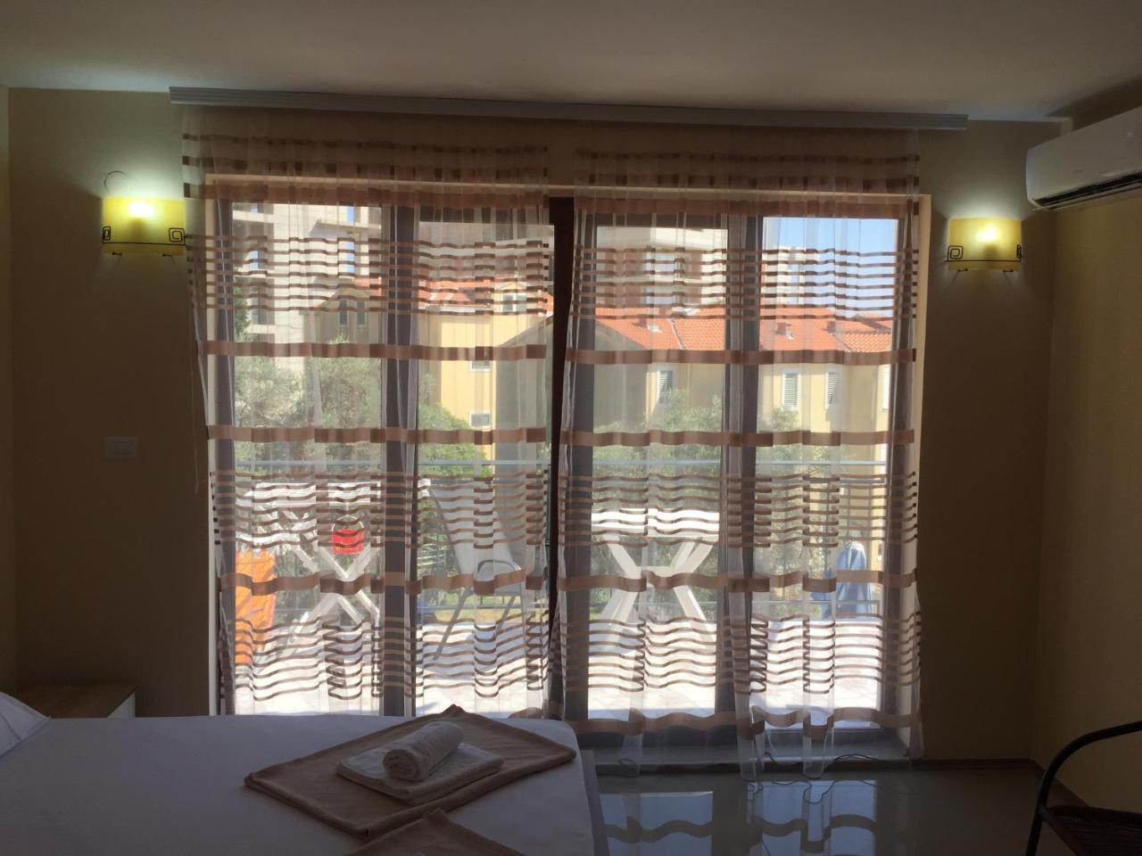 Jovan Apartments Petrovac Chambre photo