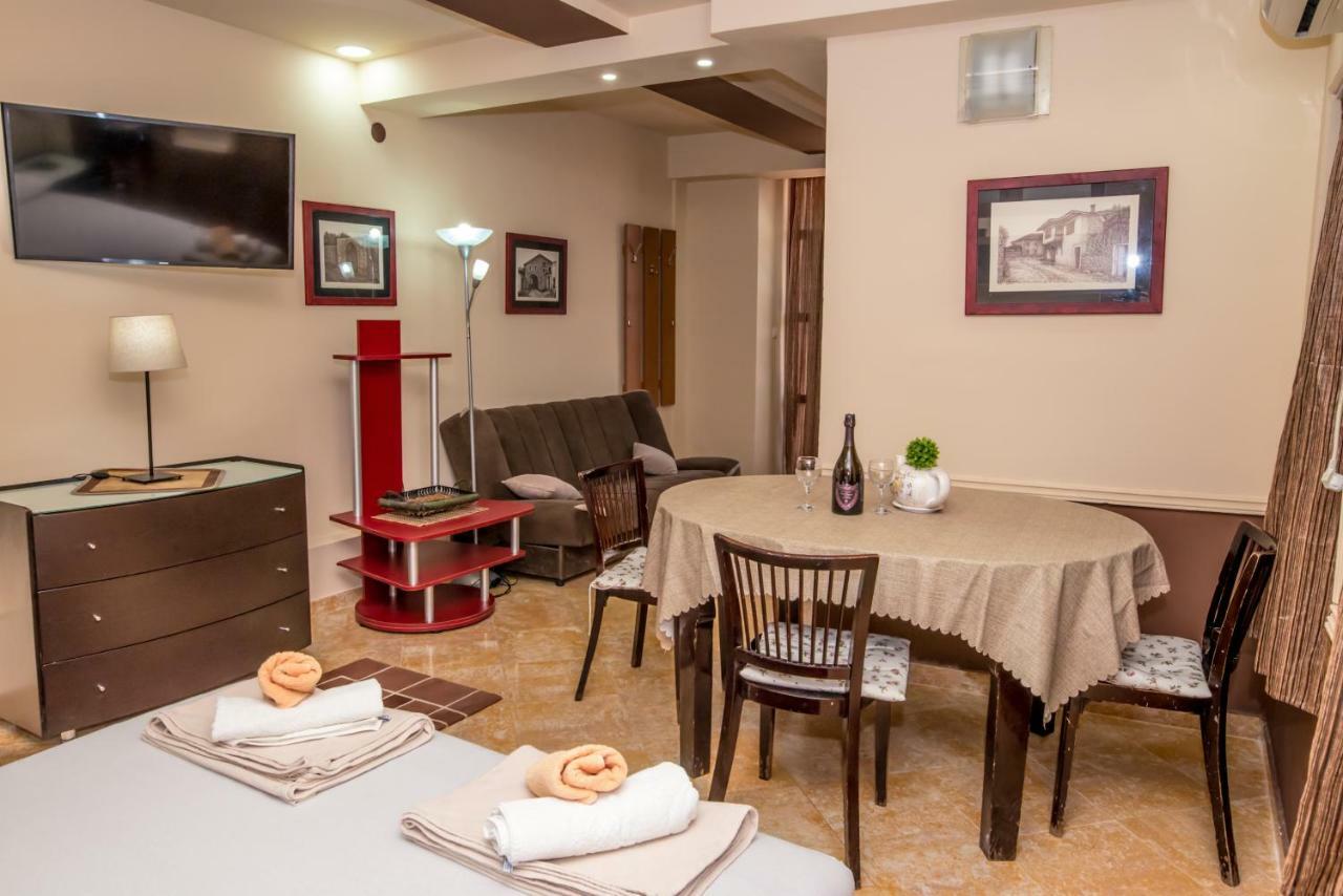 Jovan Apartments Petrovac Chambre photo