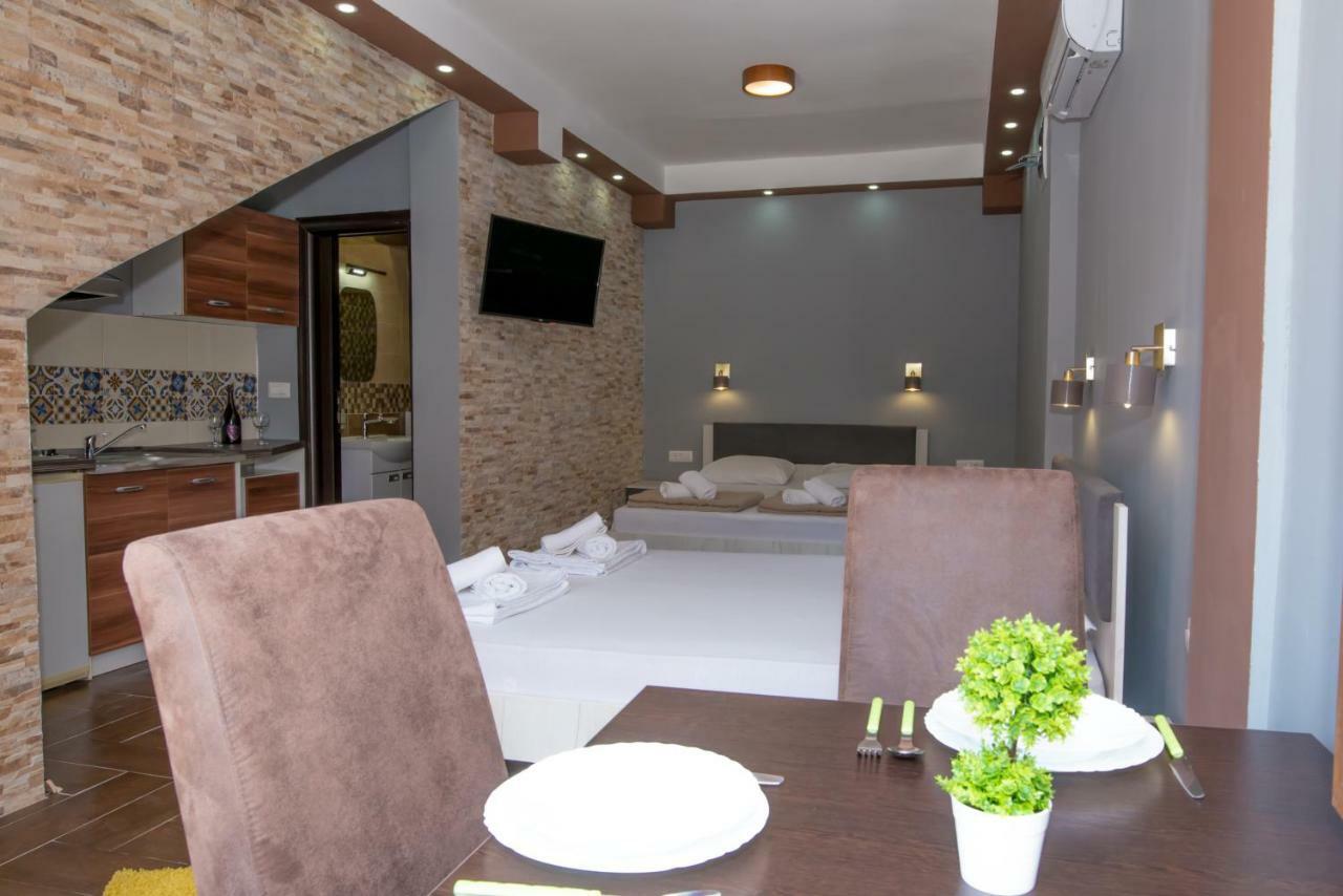 Jovan Apartments Petrovac Chambre photo